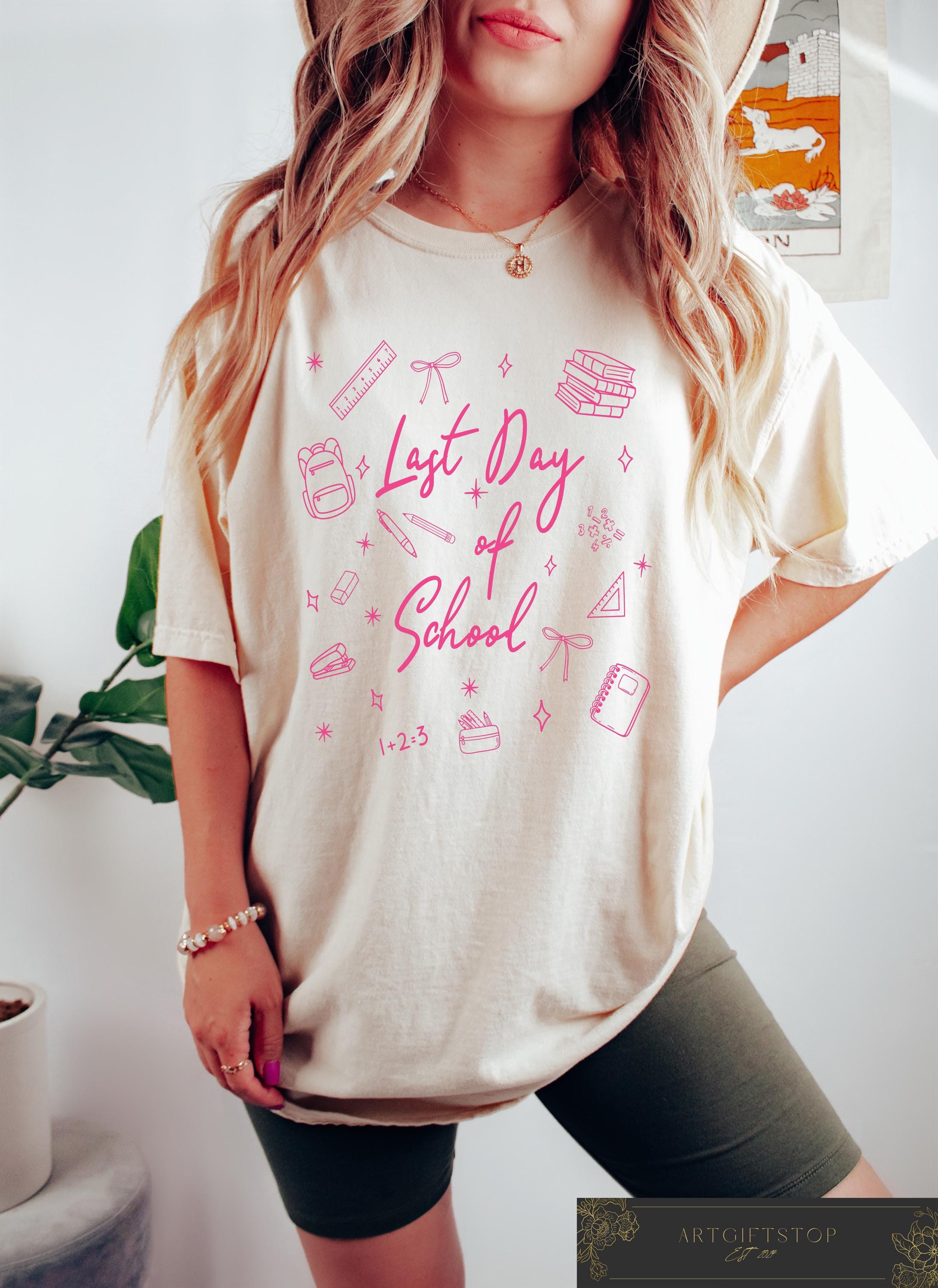 Last Day School Teacher End School Retro Comfort School Summer Break End School Year Tee (1)