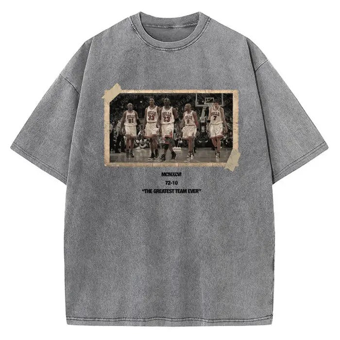 1996 Chicago Squad Vintage Photo T-Shirt The Greatest Team Ever 72-10 Crewneck Cotton Tee Hoodie, Sweatshirt | TeeBloomCo.com