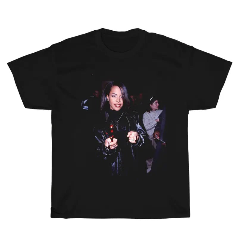 Aaliyah Vintage Beautiful 90's Graphic Unisex Rap Design Shirt Bootleg Crew Neck T-Shirt, Rap Gift for Him Her...