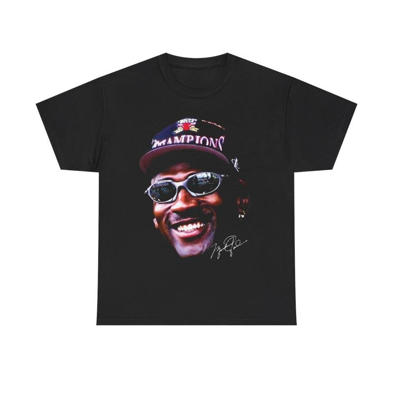 Basketball Chicago Fan Tee Casual Classic Cotton Menswear Retro Shirt T-Shirt Top Vintage Hoodie, Sweatshirt | TeeBloomCo.com