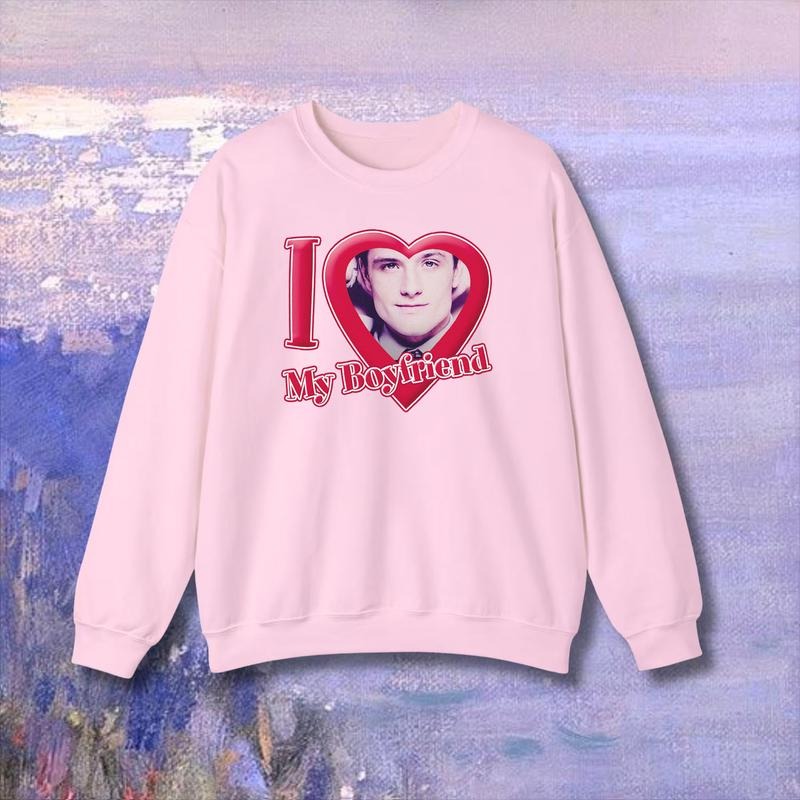 Boyfriend T-Shirt Sweatshirt Hoodie Unisex | TeeBloomCo.com