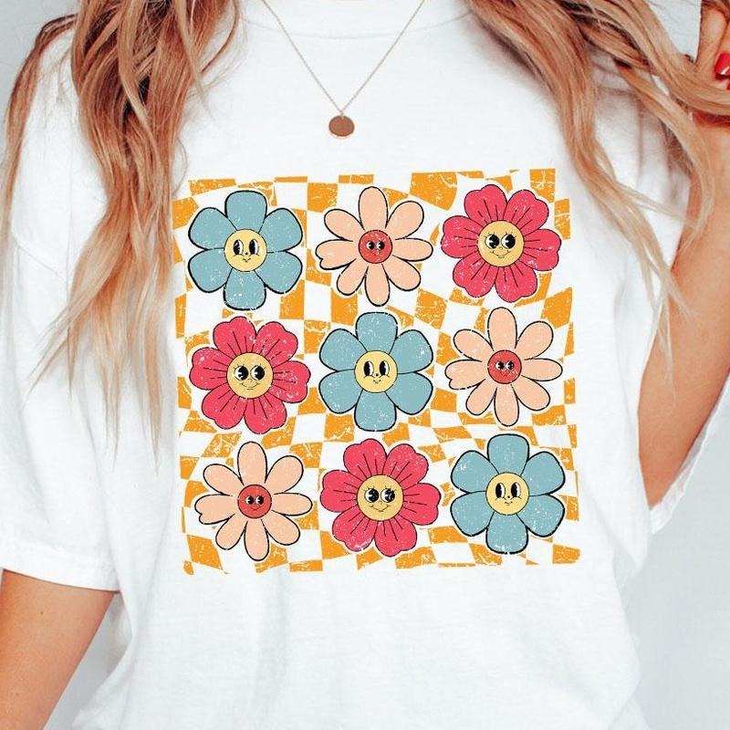 Comfort Color Checkered Flower Shirts, Checkered Flower T-shirt, Retro Flowers Tshirt, Summer Shirt, Boho Flower Shirt,...
