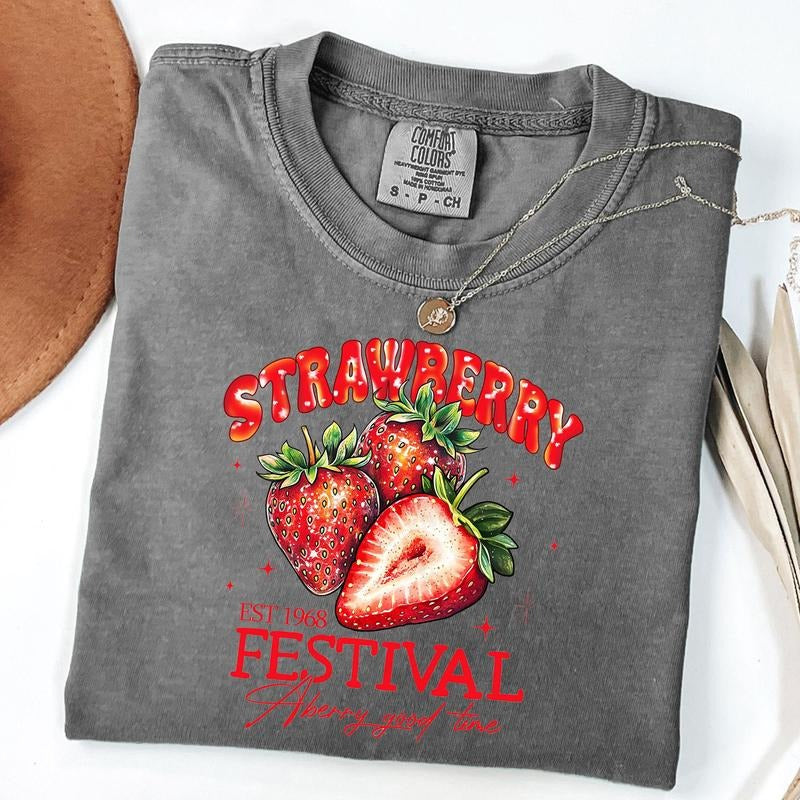 Comfort Colors Cute Strawberry T-shirt, Summer Strawberry Shirt, Cottagecore Berries Tee, Strawberry Aesthetic Hoodie,...