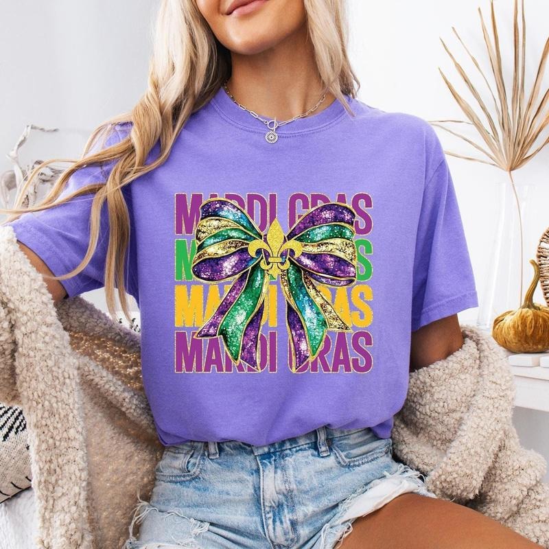 Comfort Colors Mardi Gras Coquette Bow Shirt, Faux Glitter Mardi Gras, Louisiana Shirt Hoodie, Sweatshirt | TeeBloomCo.com
