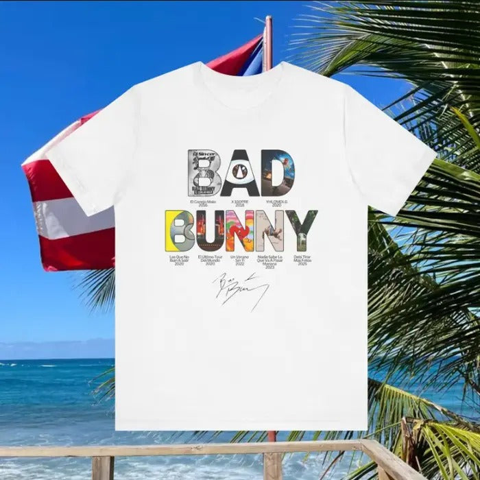 Debi Tirar Mas Fotos Shirt, B Bunnyyyy T Shirt Hoodie, Sweatshirt | TeeBloomCo.com