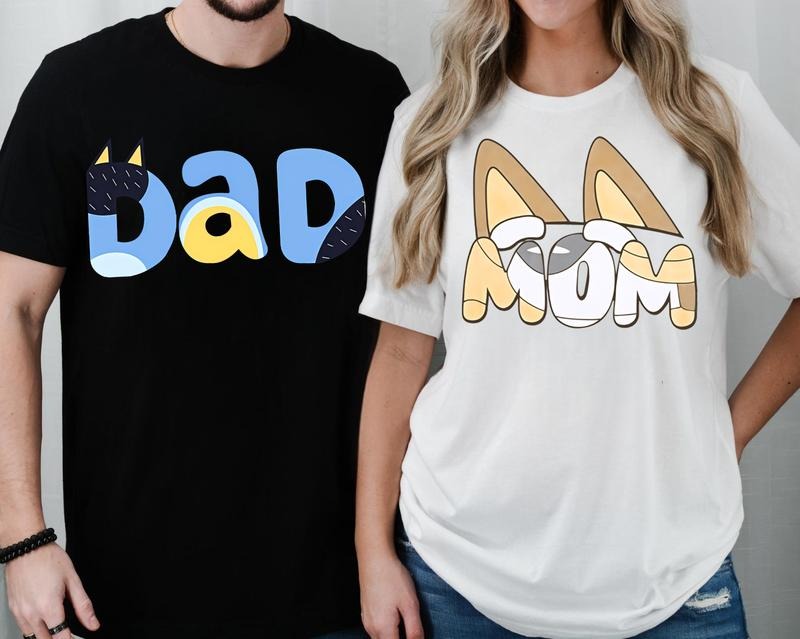 Dog Mom Shirt Mom and Dad Shirts Couple Hoodie, Sweatshirt | TeeBloomCo.com