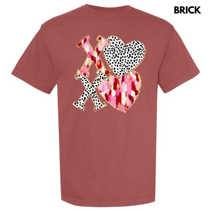 Dotted XOXO Comfort Colors T-Shirt Hoodie, Sweatshirt | TeeBloomCo.com