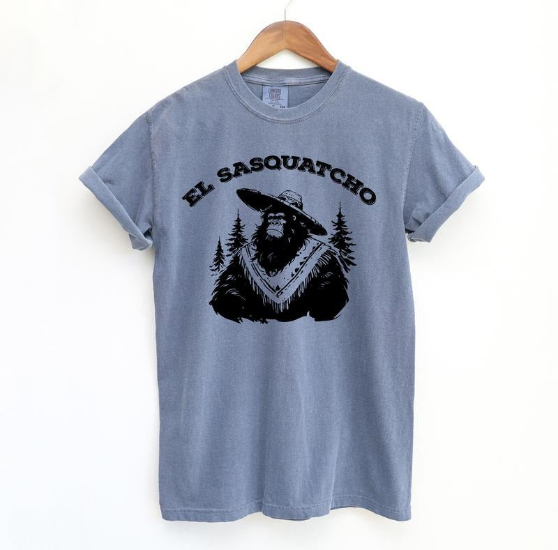 El Sasquatcho Funny Shirt, Bigfoot Comfort Colors Shirt Hoodie, Sweatshirt | TeeBloomCo.com