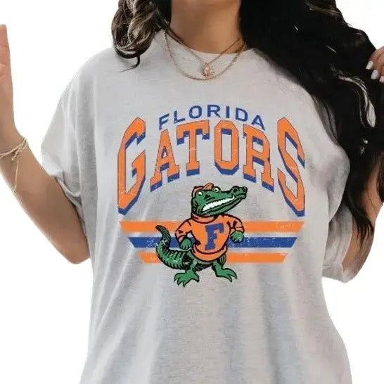 FL Gators Vintage  Women's T-Shirt, Florida Gators Casual Cotton Hoodie, Sweatshirt | TeeBloomCo.com