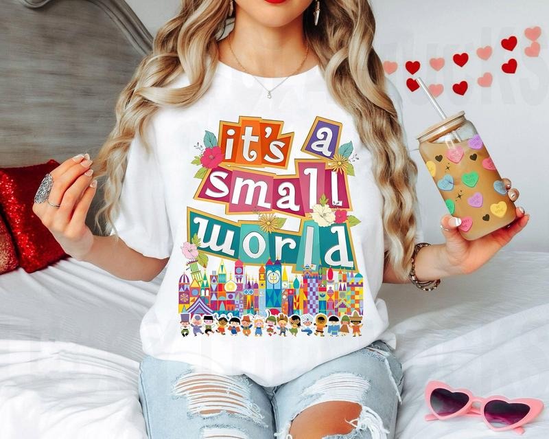 Fanta.syland Park It'S A Small World Tshirt Sweatshirt, Dreams shirt, Family Matching Tee, Family Vacation Shirt Hoodie