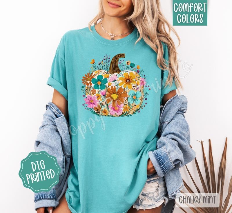 Floral Pumpkin Shirt Comfort Colors, Trendy Autumn Tshirt Hoodie, Sweatshirt | TeeBloomCo.com