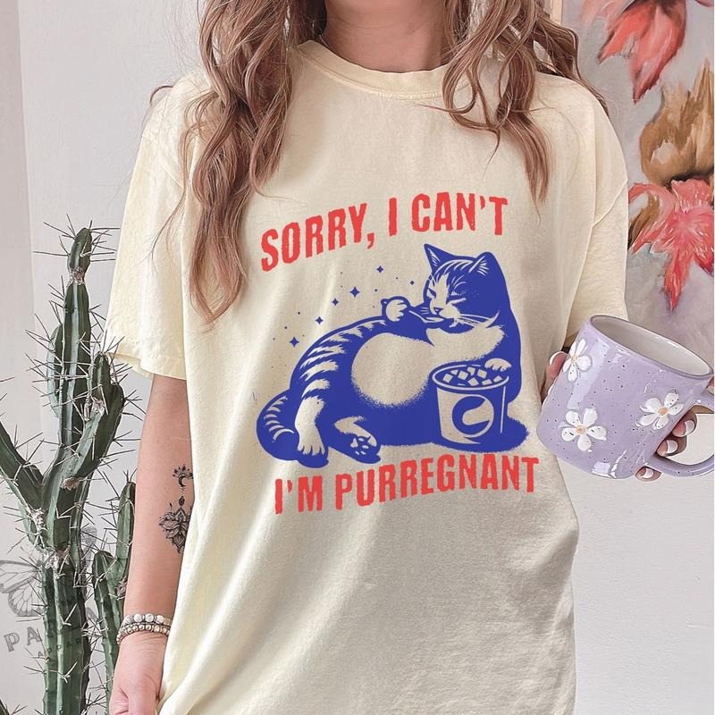 Funny Pregnancy Announcement T-Shirt, Pregnant Cat Shirt, Baby Shower Gift for Expecting Mom, Cat Mom pregnancy Gift,...