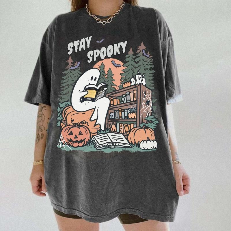 Ghost Reading Onyx Storm Sweatshirt, Stay Spooky Shirt, Halloween Onyx Storm T-Shirt, Bookish Halloween Shirt Hoodie
