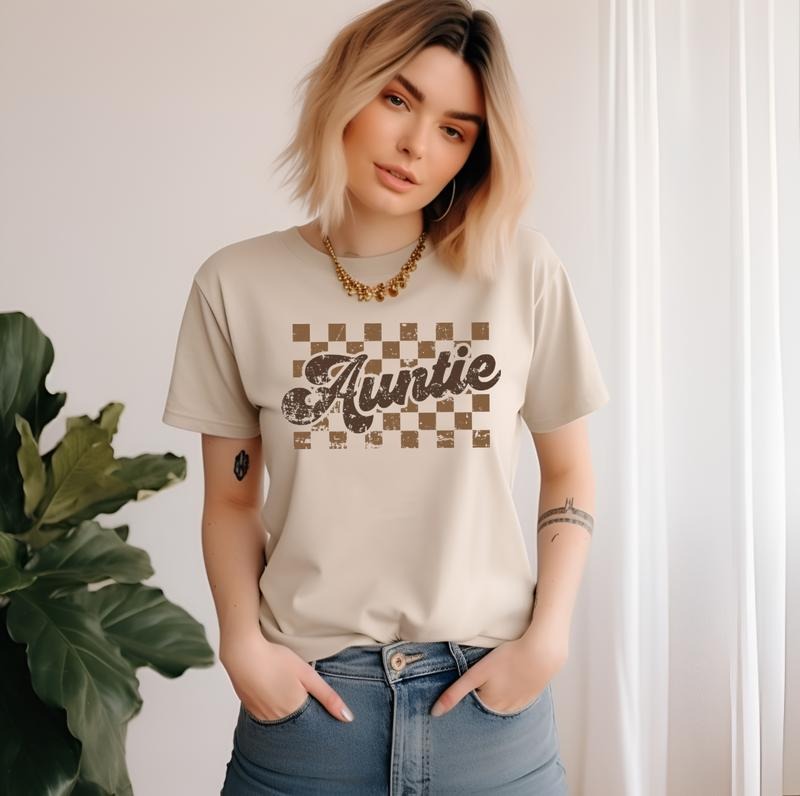 Gildan Auntie Shirt Hoodie, Sweatshirt | TeeBloomCo.com