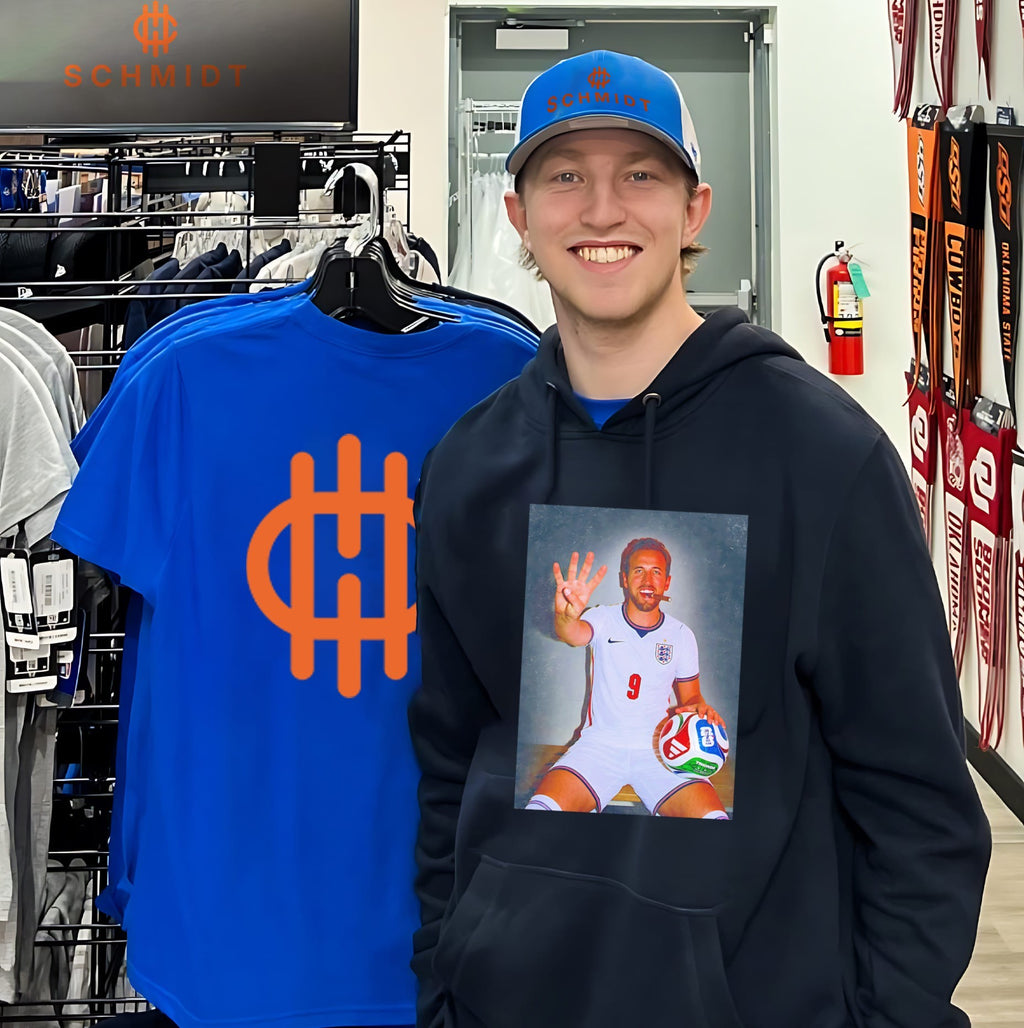 Harry Kane England national football team smoking cigar holding up four fingers shirt