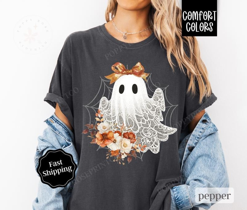 Lace Ghost Shirt Comfort Colors, Cute Halloween Shirt,  October Vibes Shirt for Women Oversized Crewneck Tee Hoodie,...