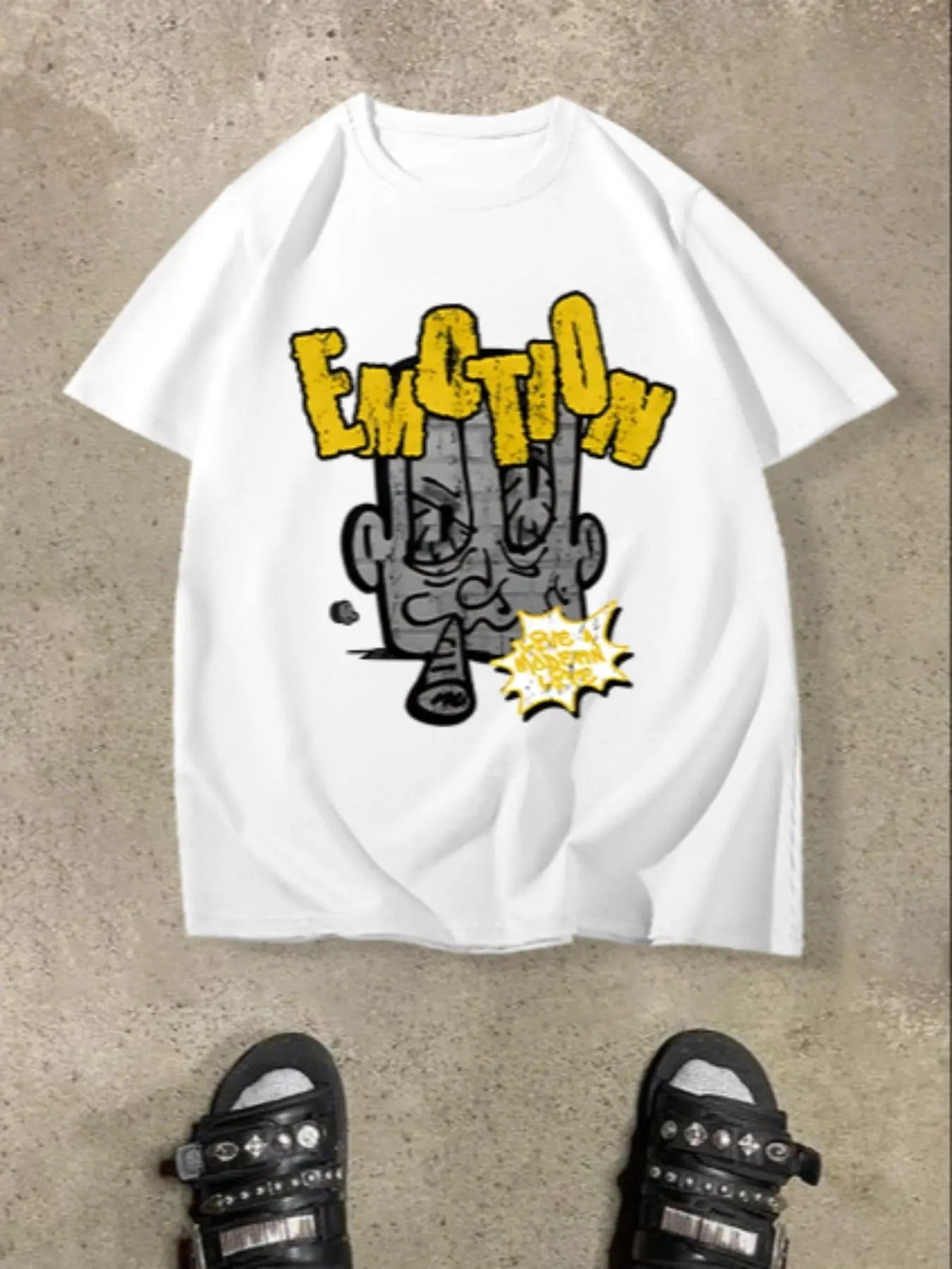 Men's Cartoon Face & Letter Print Round Neck Tee, Regular Fit Street Fashion Casual Short Sleeve T-Shirt for Summer,...