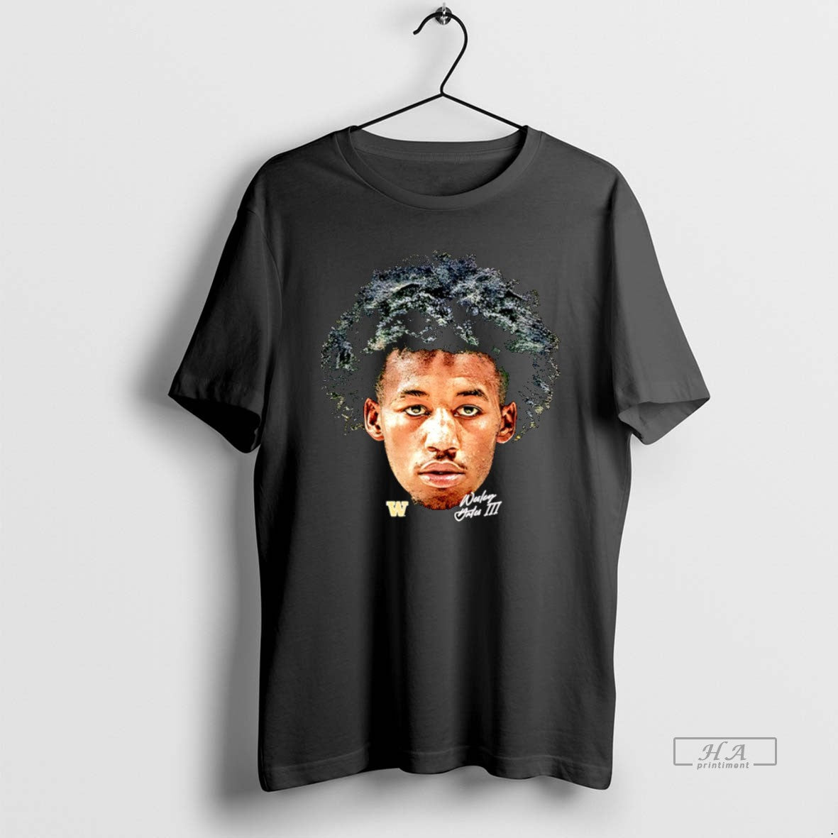 Official Wesley Yates Iii Washington Basketball Game Face Christmas T-Shirts, Hoodie, Sweatshirt | TeeBloomCo.com