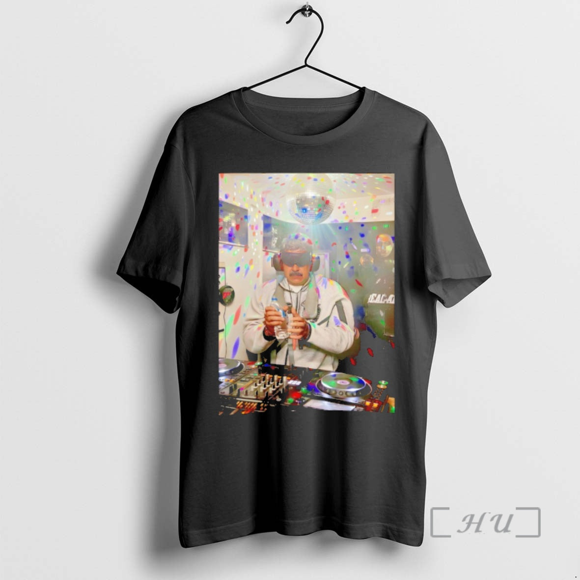 Officials Maduro Capturado Funny Meme Cool Dj T-Shirts, Hoodie, Sweatshirt | TeeBloomCo.com