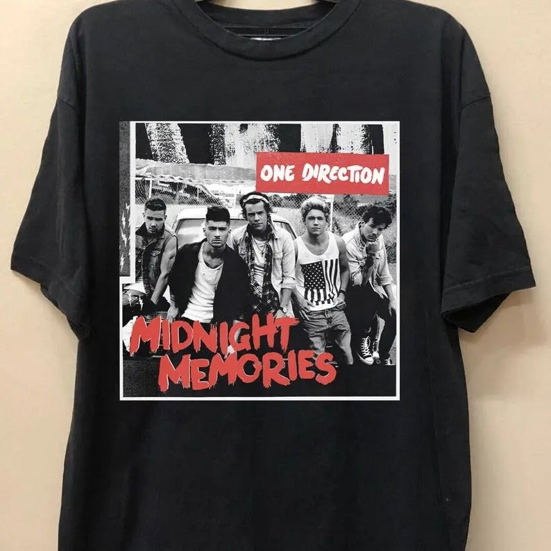 One Direction Band Shirt Concert tour merch vtg Graphic design T-Shirt 92610 Hoodie, Sweatshirt | TeeBloomCo.com
