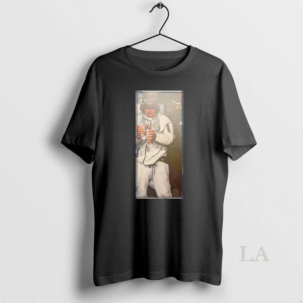 Original Nicolas Maduro On Board The Uss Iwo Jima T-Shirts, Hoodie, Sweatshirt | TeeBloomCo.com