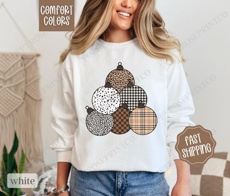 Plaid Christmas Ornament Sweatshirt Comfort Colors, Preppy Christmas Crewneck,  Womens Holiday Sweater T-Shirts, Hoodie