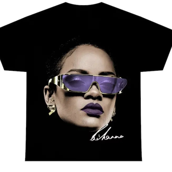 RIHANNA T-SHIRT Rare Concert Shity Rap Tee Hip Hop Shirt Hoodie, Sweatshirt | TeeBloomCo.com
