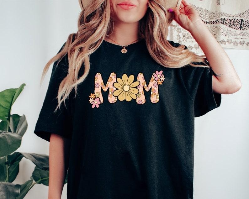 Retro Floral Mom T-shirt, Mom Shirt for Mom for Mother's Day, Mama T-shirt, Shirt for Mom for Mother's Day, Mama Hoodie,...