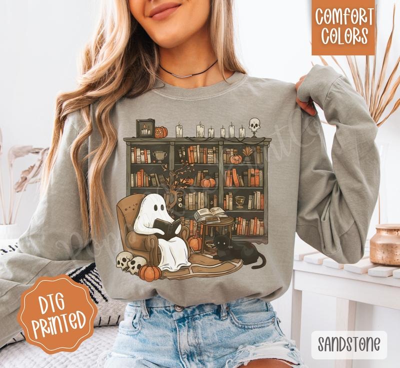 Retro Ghost Reading Books Long Sleeve TShirt, Trendy Women's Halloween Tee Hoodie, Sweatshirt | TeeBloomCo.com