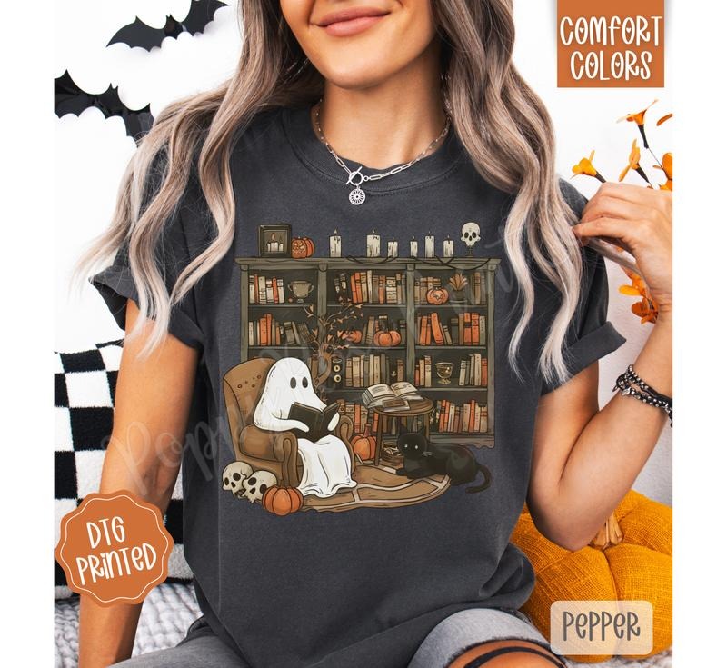 Retro Ghost Reading Books Shirt, Trendy Women's Halloween Tee Hoodie, Sweatshirt | TeeBloomCo.com