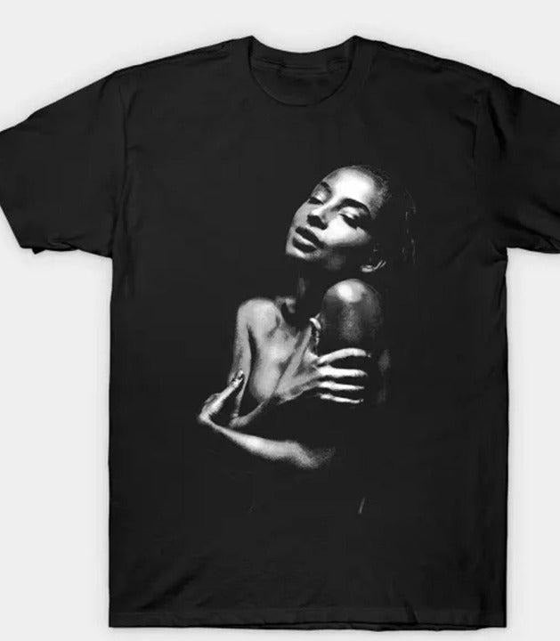 Sade Adu Lovers Rock 2001 Tour White T-shirt, Sade Summer Tour Concert Menswear Top Hoodie, Sweatshirt | TeeBloomCo.com