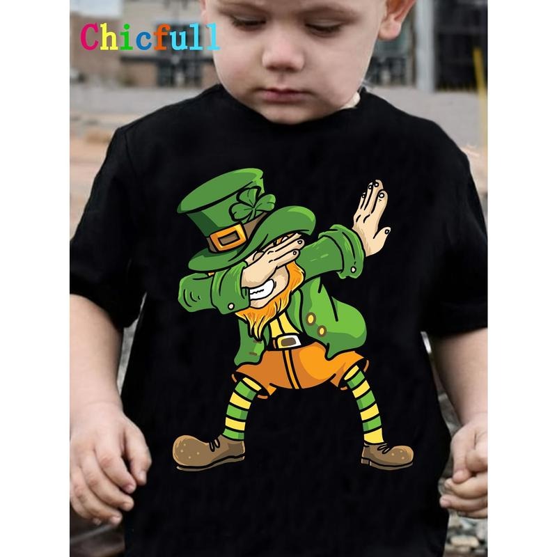 St. Patricks Day Retro Clover Smiley SWeatshirt Womenswear Hoodie T-Shirts | TeeBloomCo.com