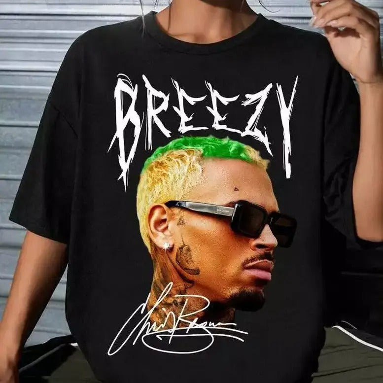 Vintage Chriis Br0wn Concert Tshirt Top Womenswear Hoodie, Sweatshirt | TeeBloomCo.com