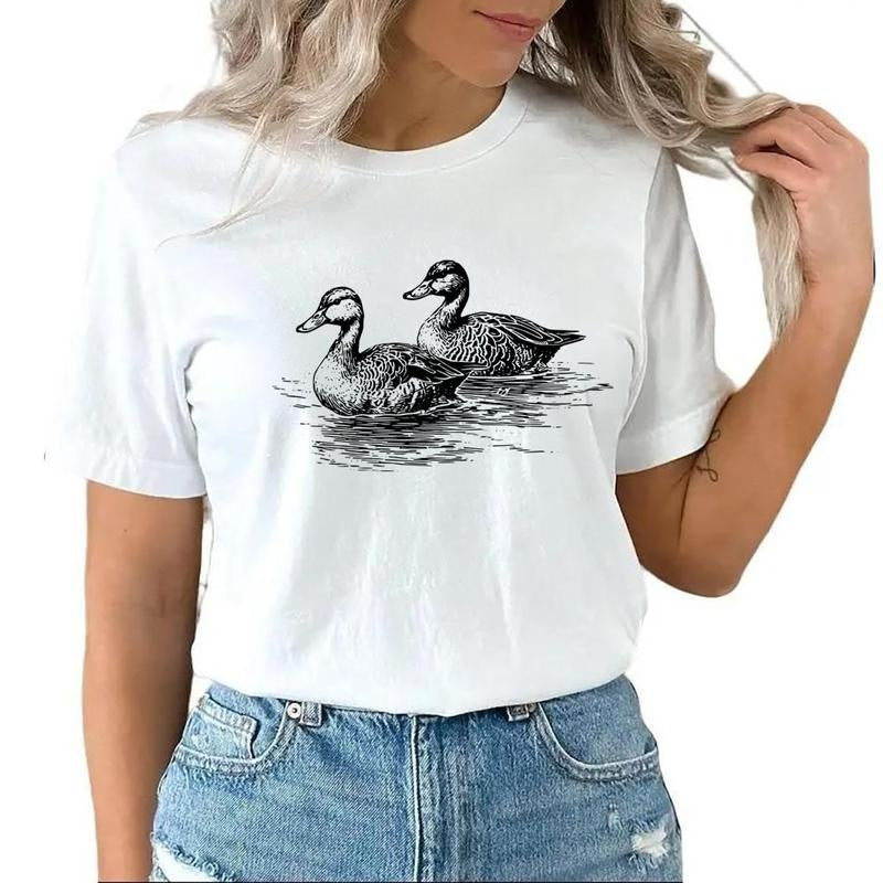 Vintage Mallard Duck Hunting Sweatshirt Hoodie T-shirt Hunting Season Gift for Husband & Hunters | TeeBloomCo.com