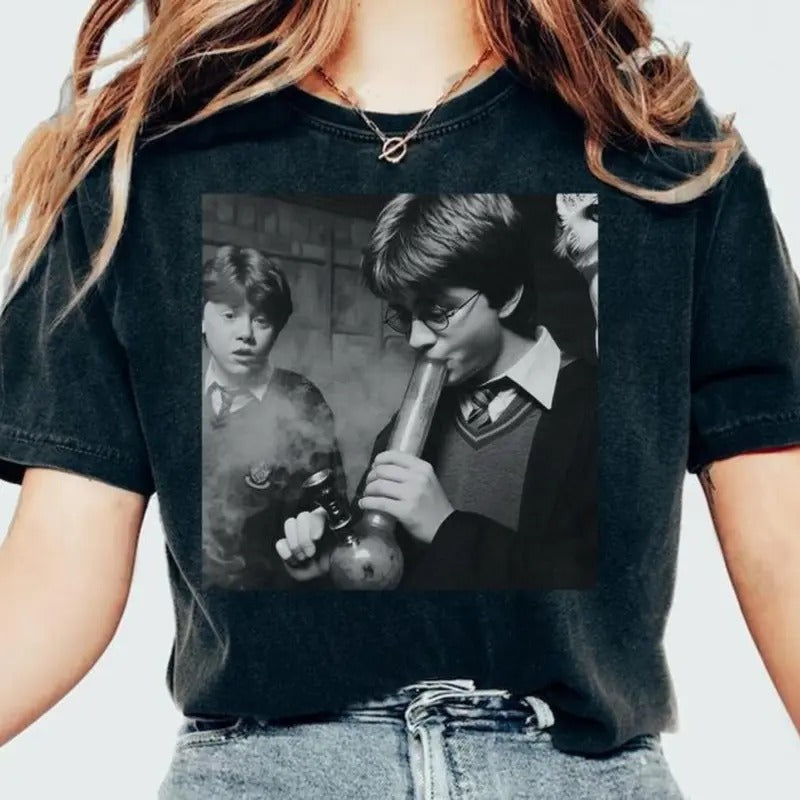 Vintage Meme 90s T-shirt, Funny Harrrry And Rooon Smoking Shirt, Potter Tshirt Wizarding Fan Christmas Birthday Gift...