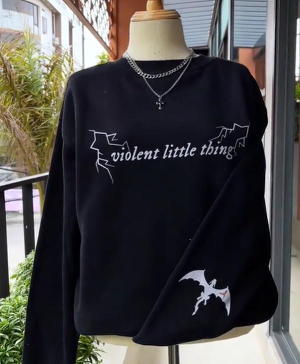 Violent Little Thing Sweatshirt with Dragon Sleeve, Print Crewneck Bookish Sweater , Fourth Wing Iron Flame Fan Gift...
