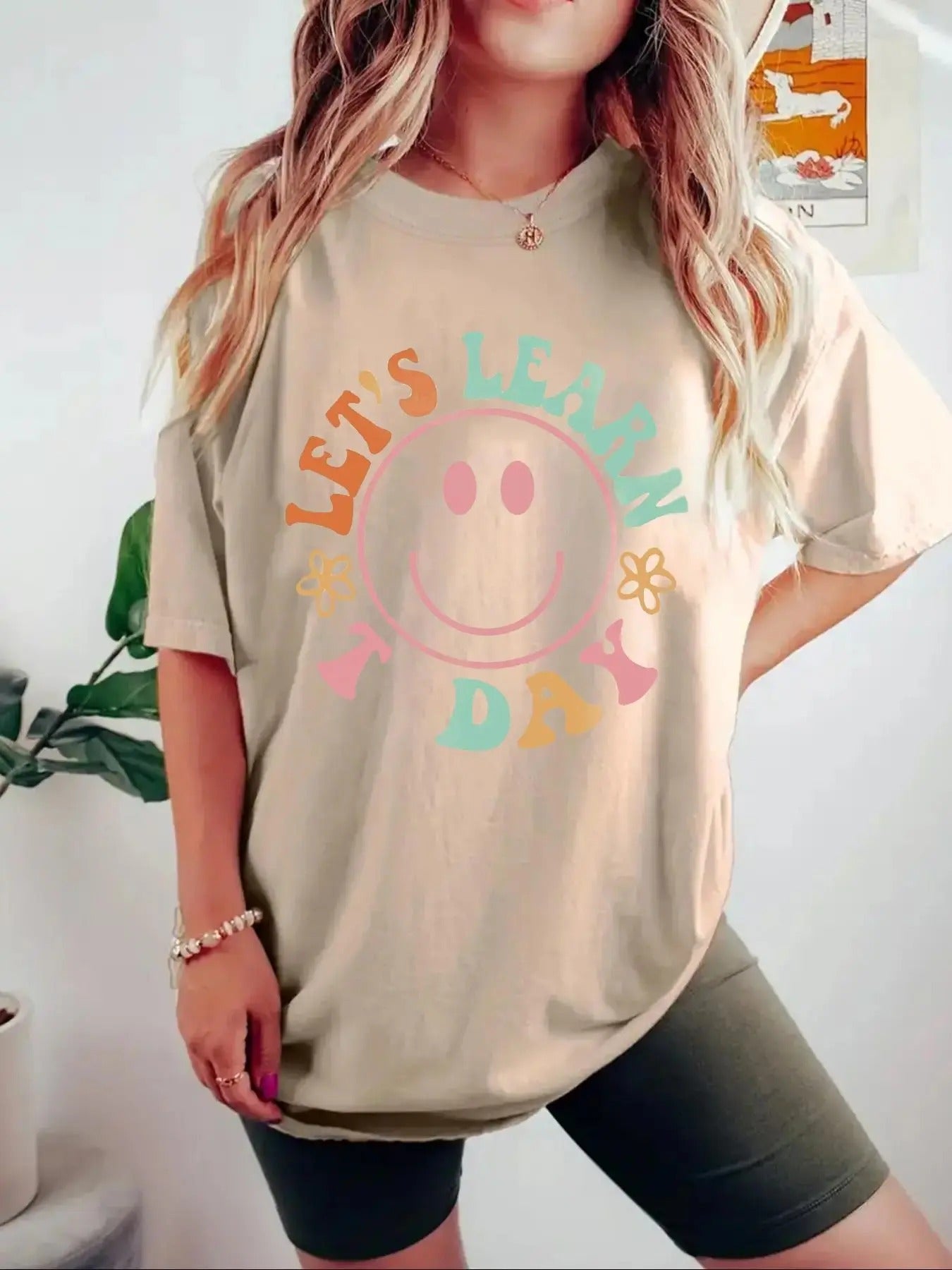 Women's Cartoon Face & Letter Print Drop Shoulder Tee, Casual Half Sleeve Round Neck T-shirt for Summer, Women's Top for...