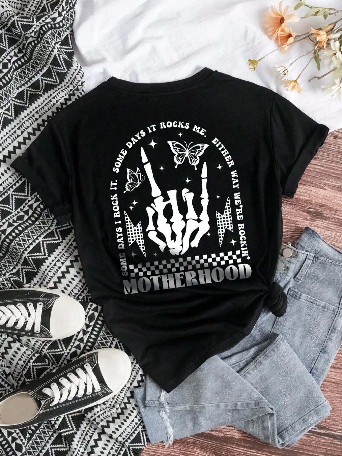 Women's Letter & Skeleton Hand Print Round Neck Tee, Casual Short Sleeve T-Shirt for Summer, Ladies Clothes for Daily...