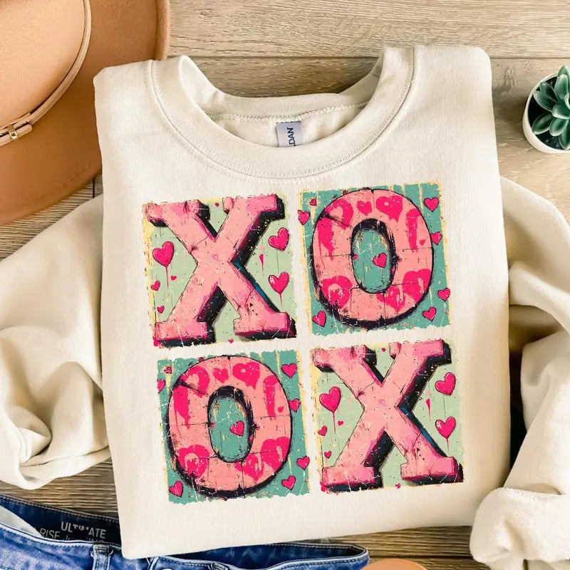 XOXO Valentine's Day Sweatshirt, Retro Valentine Shirt, Valentine's Day Shirt, Heart XOXO Sweatshirt Hoodie | TeeBloomCo.com