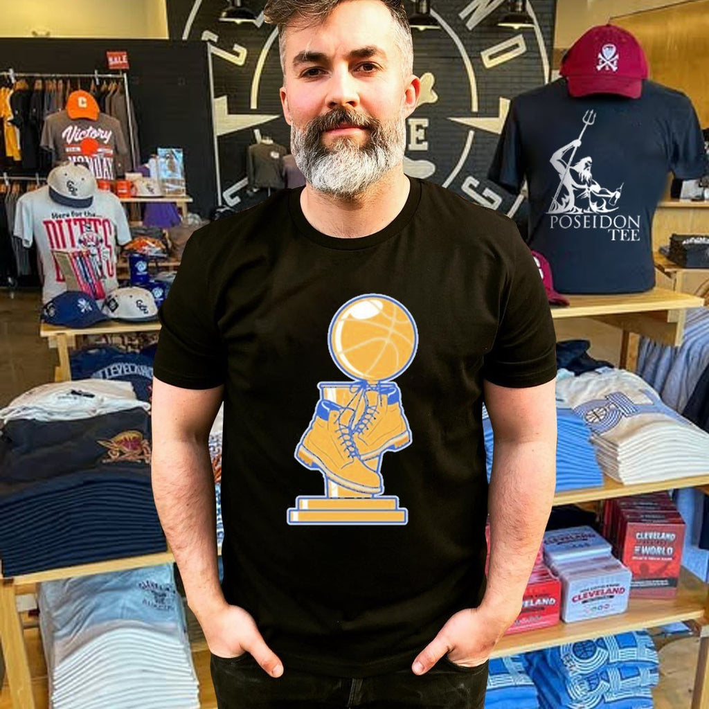 New York Knicks Trophy And Boots T-shirt