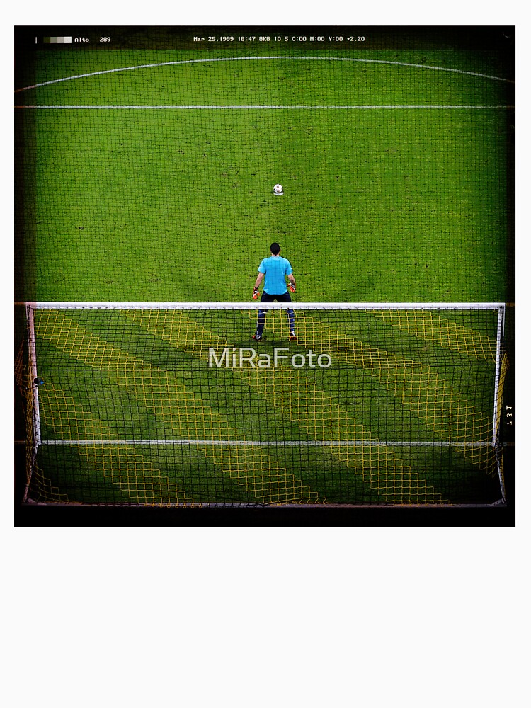 Goalkeeper before the penalty by Calimax61
