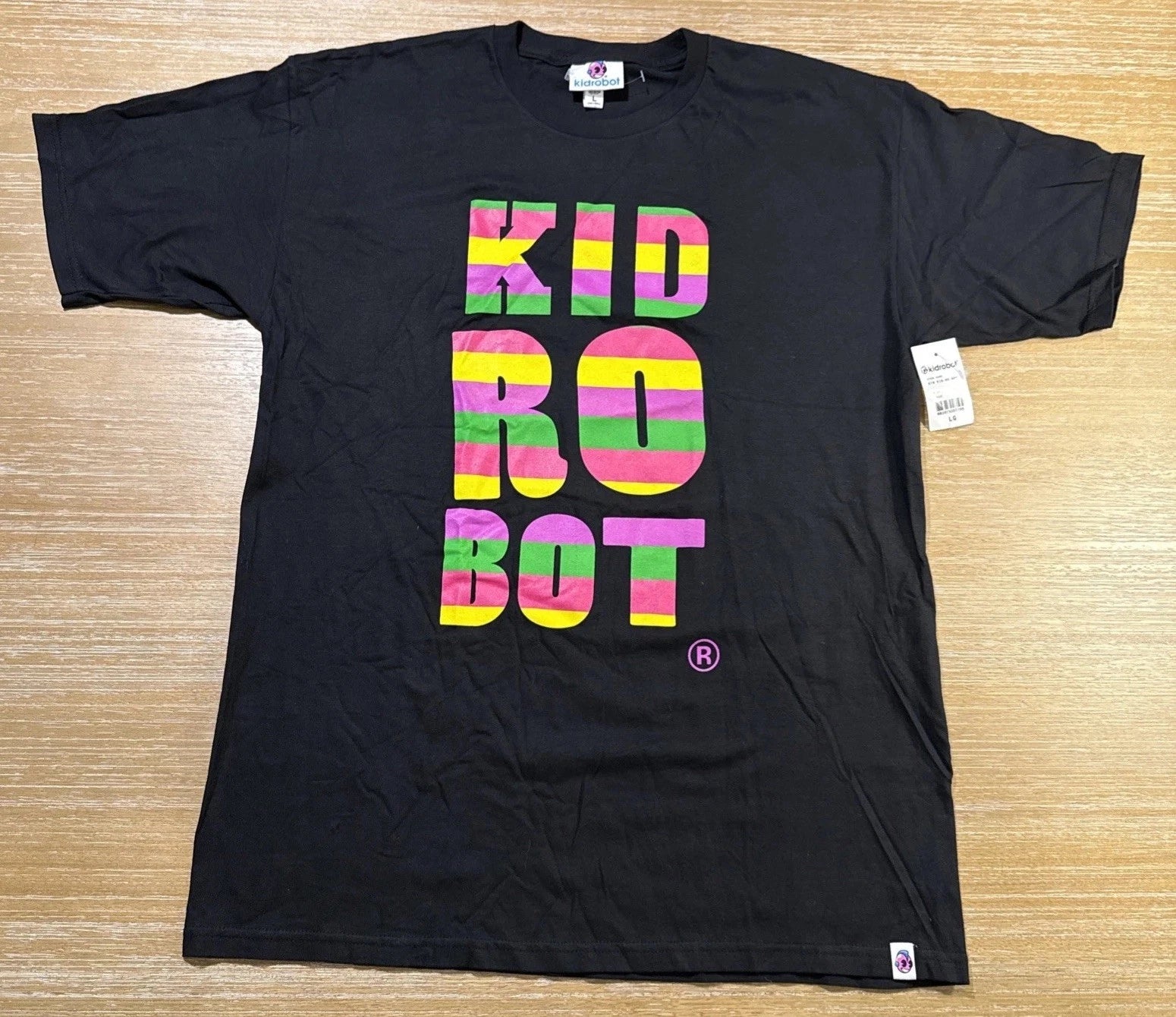 Kid Robot Vintage T Shirt Adult Size Large - Black Tee NWT Streetwear Pop Art