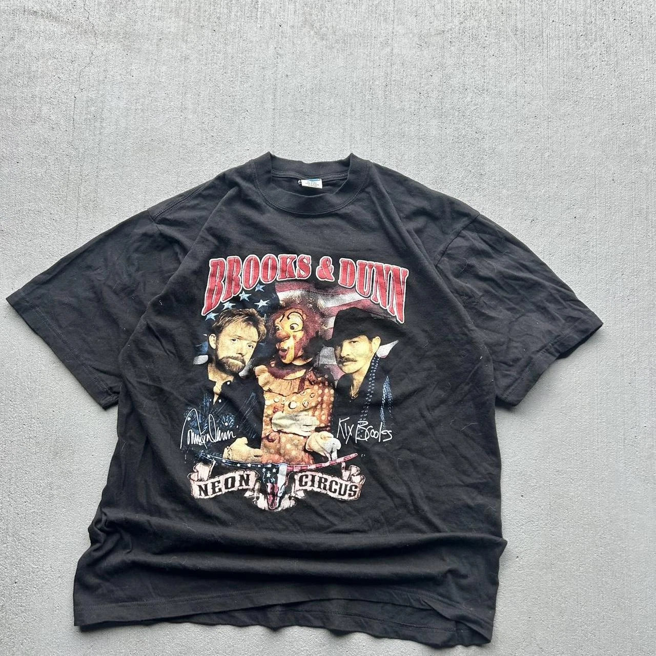 Vintage 2003 Brooks and Dunn Black T-Shirt Y2K Country Music Band Tee S-5XL