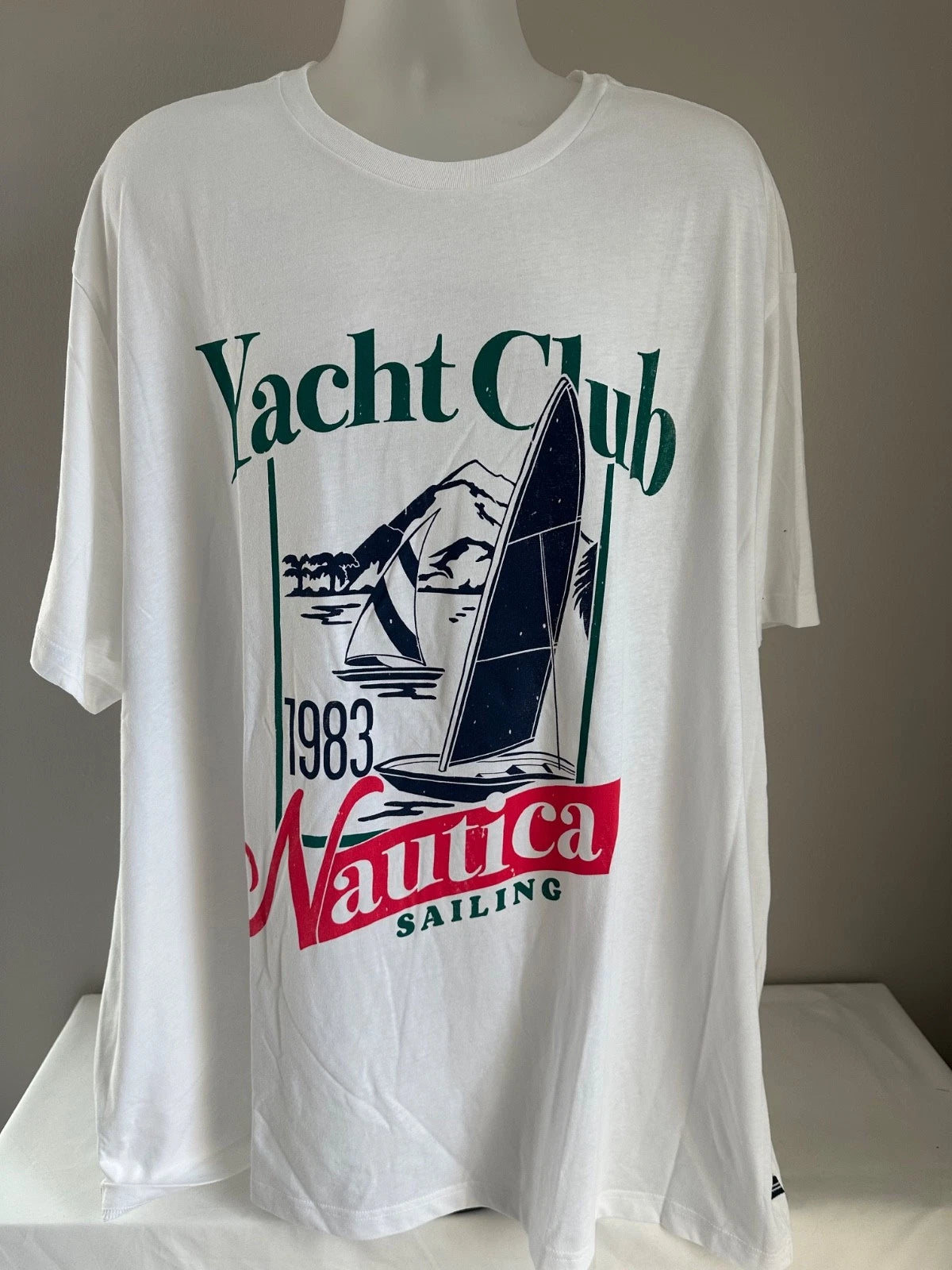Nautica Big & Tall White Nautica Club Graphic S/S T-Shirt Size 4XL, XXXXL