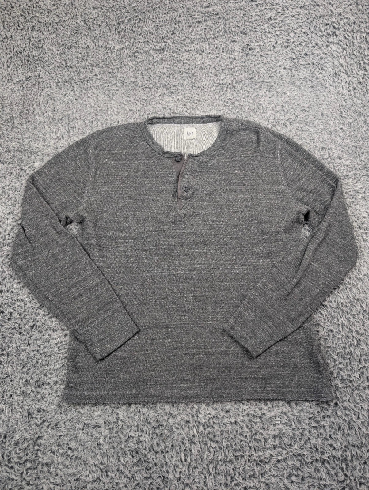GAP Shirt Men Medium Gray Henley Casual Preppy Minimalist Long Sleeve Pullover