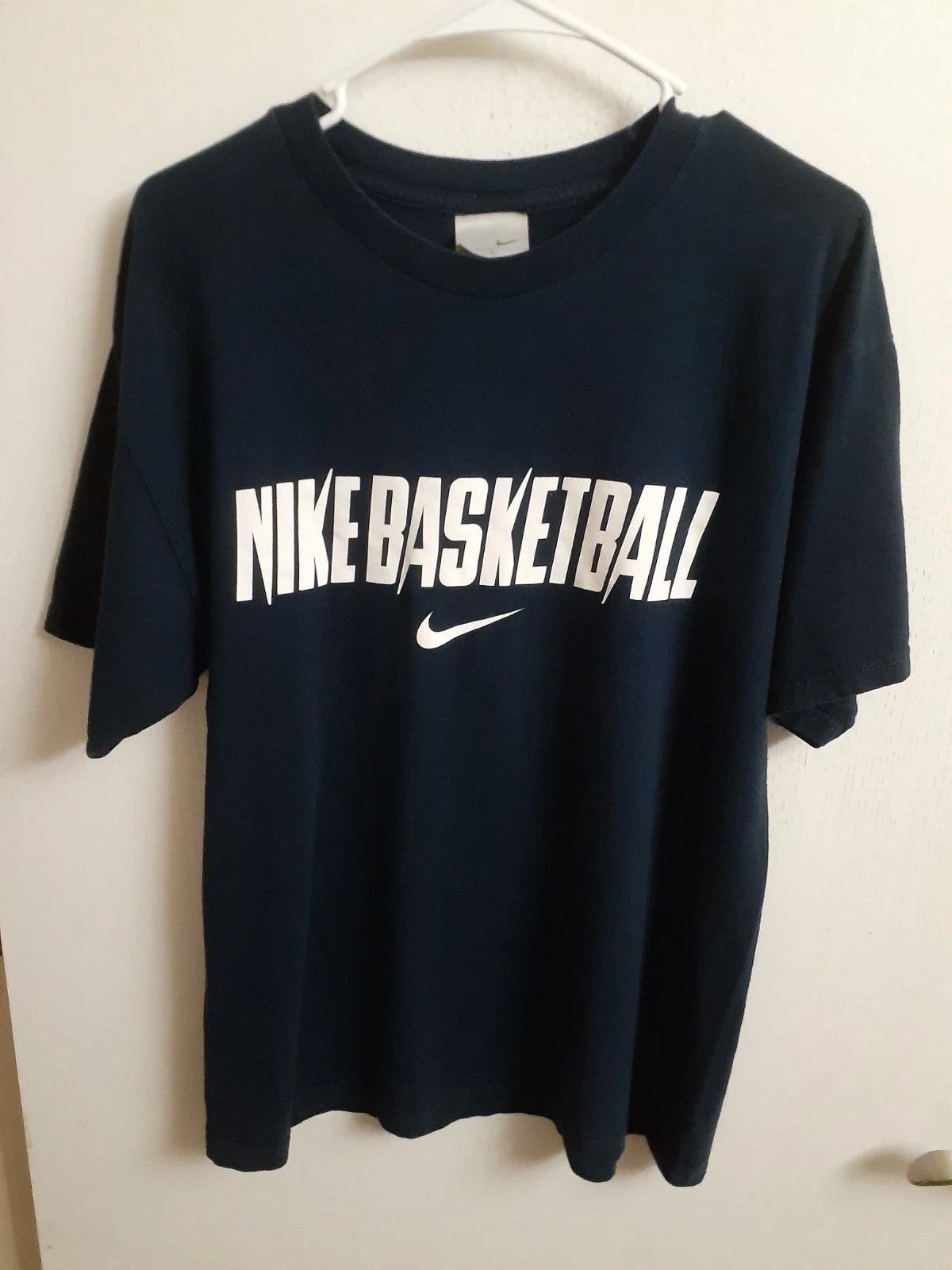 Vintage Nike Basketball Tshirt Mens Size Large Navy Center Swoosh 2000s Fade Y2K