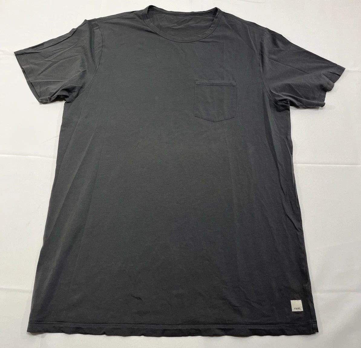 Vuori Feather Pocket Tee Men's Large Gray Activewear Minimalist V1031