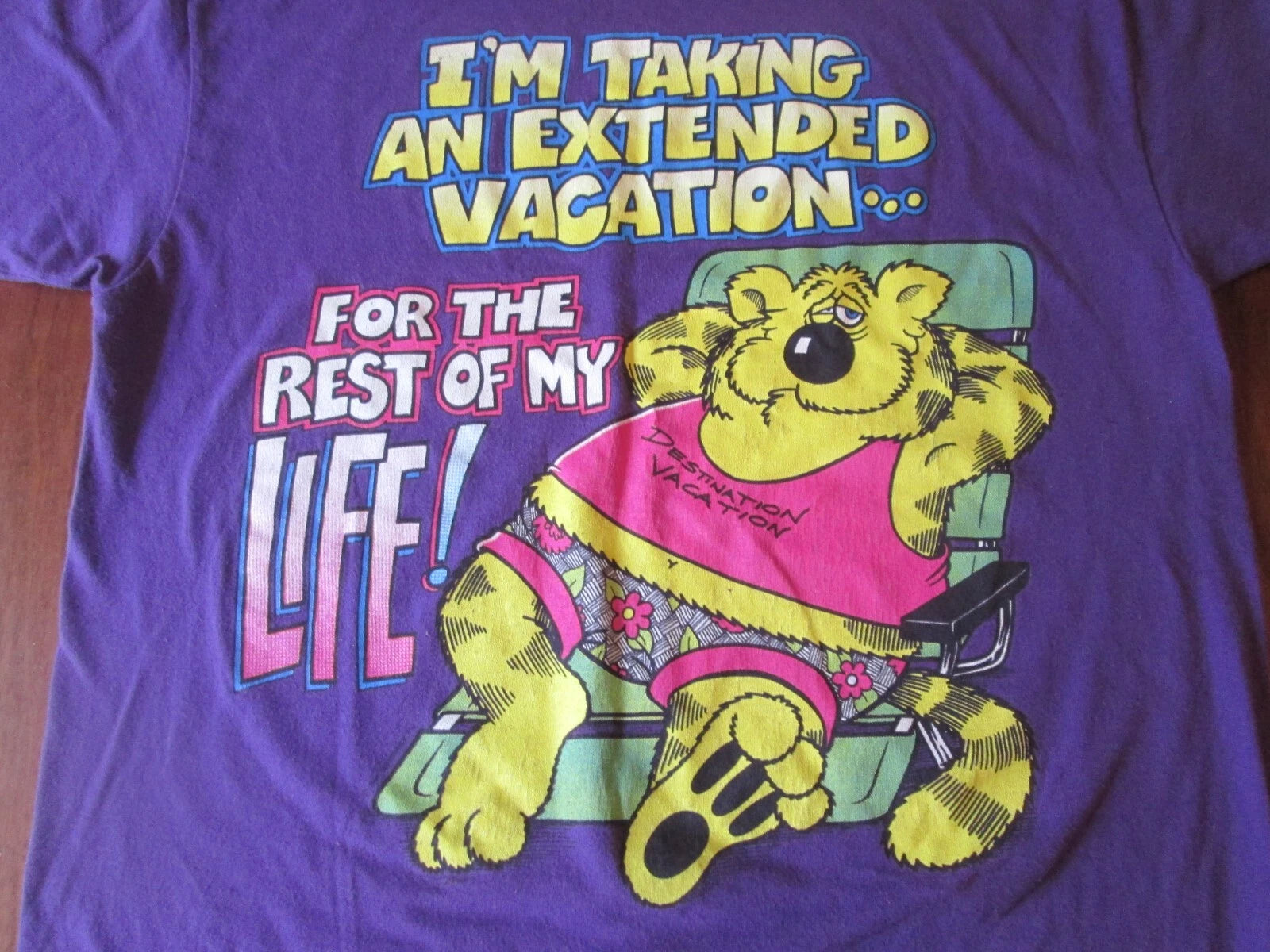 Vintage 1980s Lazy Cat Vacation Cartoon T-Shirt Purple Large Single Stitch FUNNY
