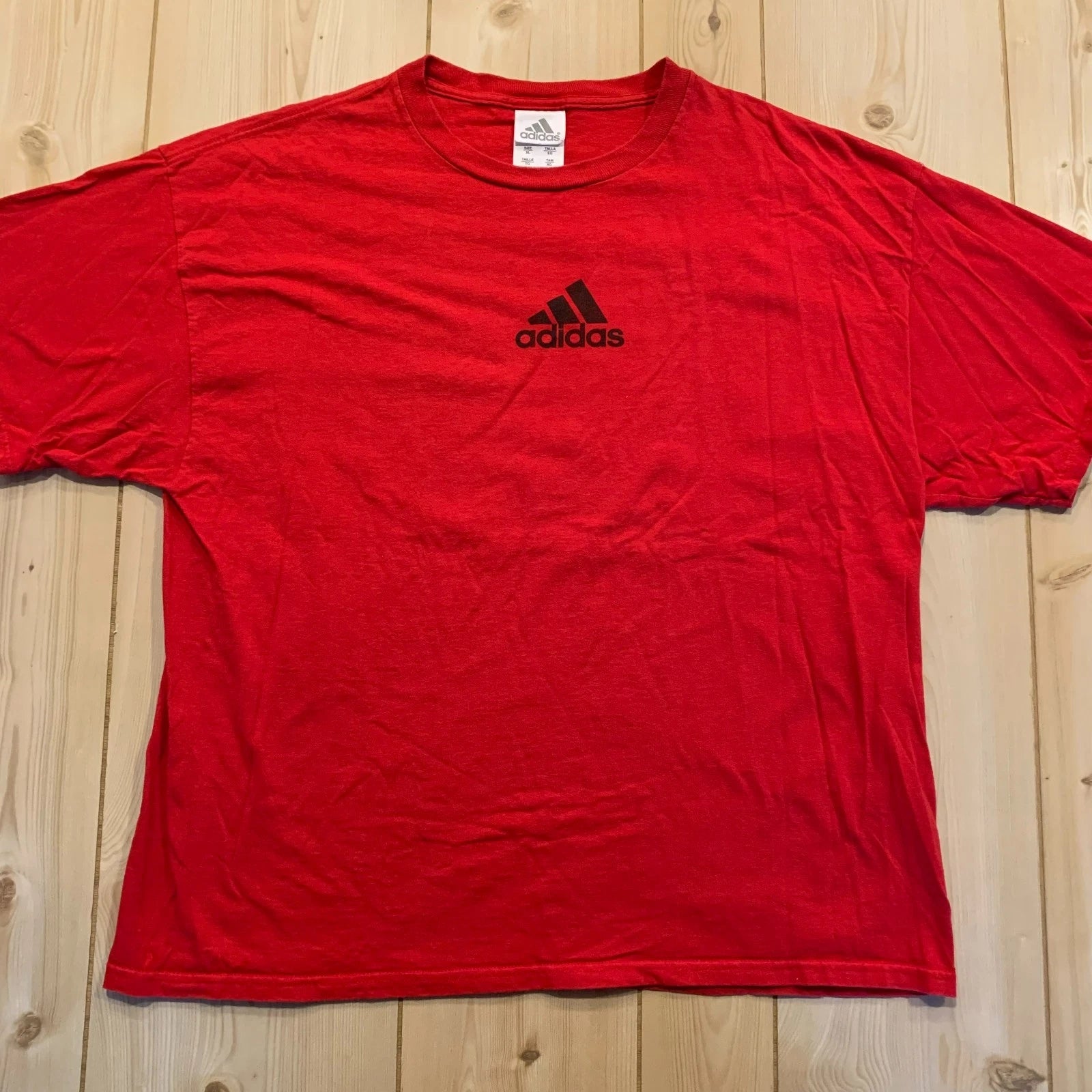 Vintage Y2K Adidas Red T-Shirt Athletic Activewear Sportswear Center Logo XL