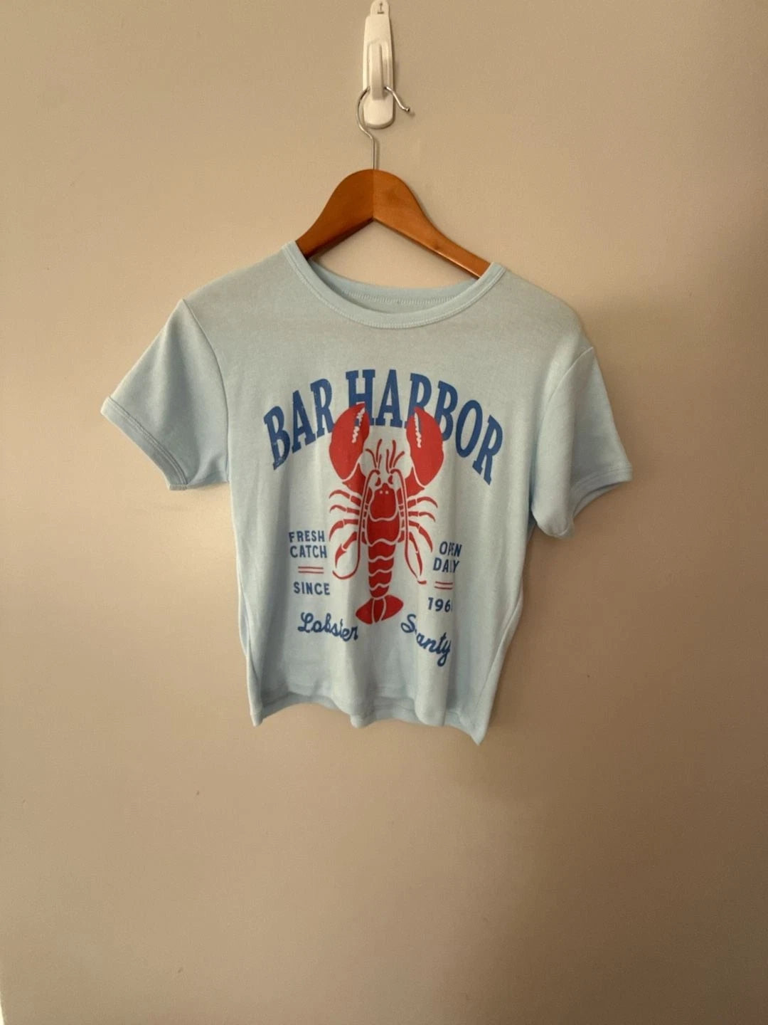 Social Scene Bar Harbor Lobster Shanty Graphic T-Shirt Size L Trendy Summer Grap